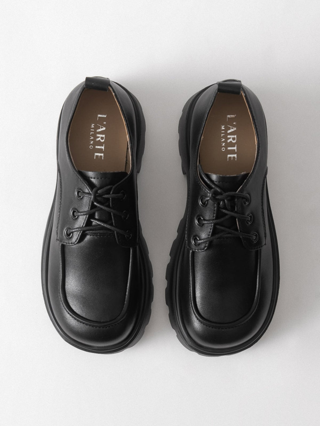 Women's leather shoes